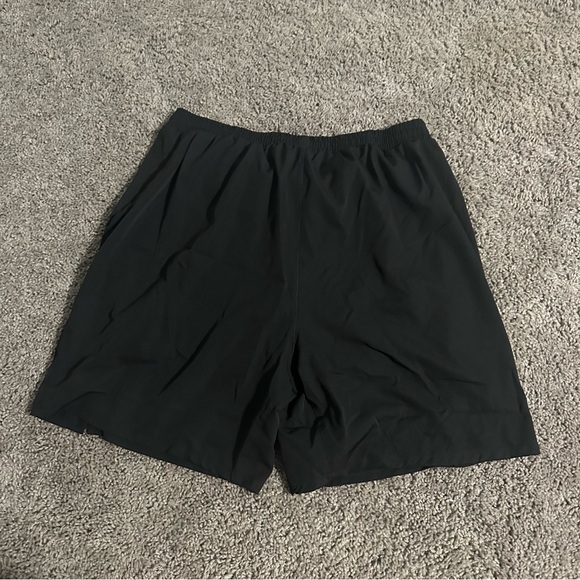 🔥FLASH SALE🔥 Tasc Performance Shorts - Picture 5 of 6